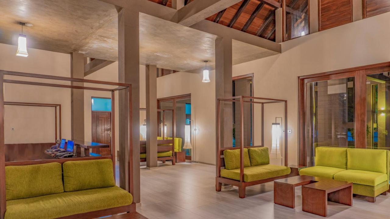 Amora Lagoon Hotel Katunayaka Luaran gambar