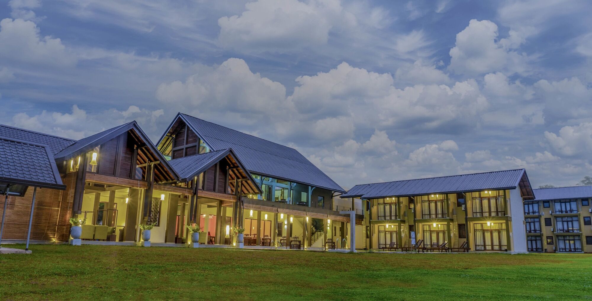 Amora Lagoon Hotel Katunayaka Luaran gambar